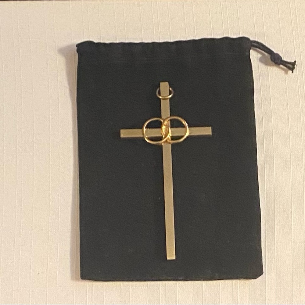 Vintage Wedding Cross With Interlocking Rings In Center. Gold Color Metal.